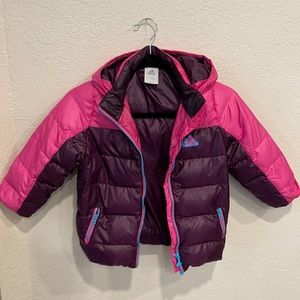 Grey Duck down filling Adidas girl puffer jacket size 4-5 Insulated